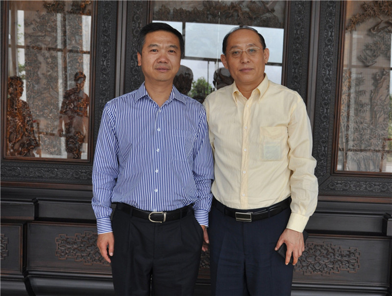 张晋生教授陪同陕西省教育厅原副厅长蔡钊利在WilliamHill视察指导